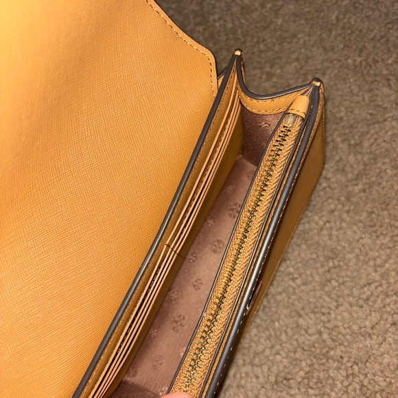 Tory Burch bag - Picture 6 of 9